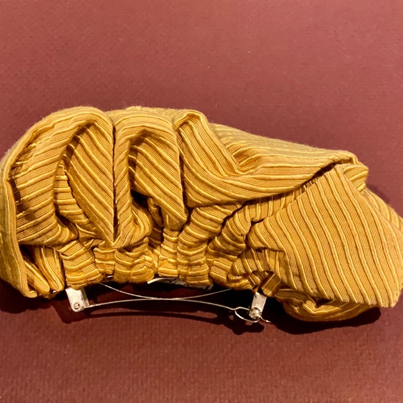 Beatice Lissague Hair Accessory - Picture 3 of 5